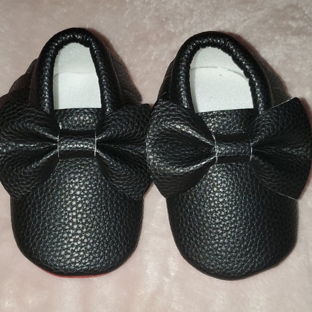 Black baby Moccs